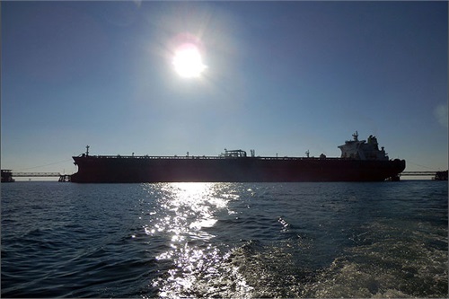 سریلانکا به خرید فرآورده های نفتی از ایران ابرازعلاقه مندی کرد
