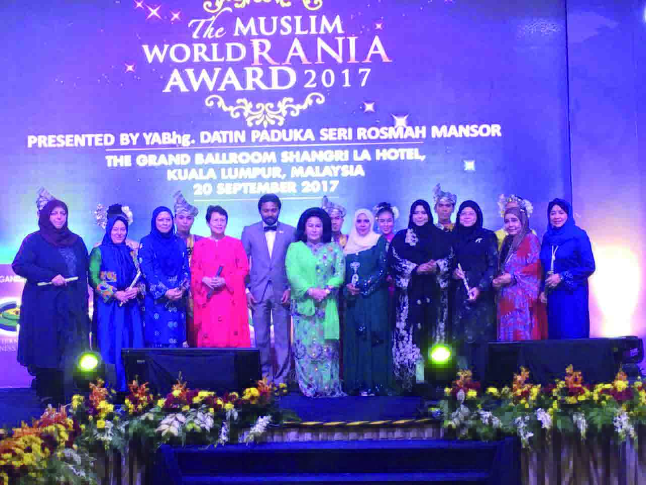 اهدای جایزه  زنان پیشرو  جهان اسلام به کارآفرین ایرانی
