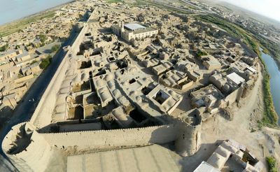 زندگی باستانی ۴خانواده در کویر اصفهان